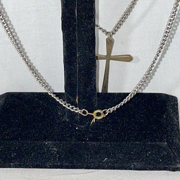 Large chain with a cross emblem - Picture 5 of 6